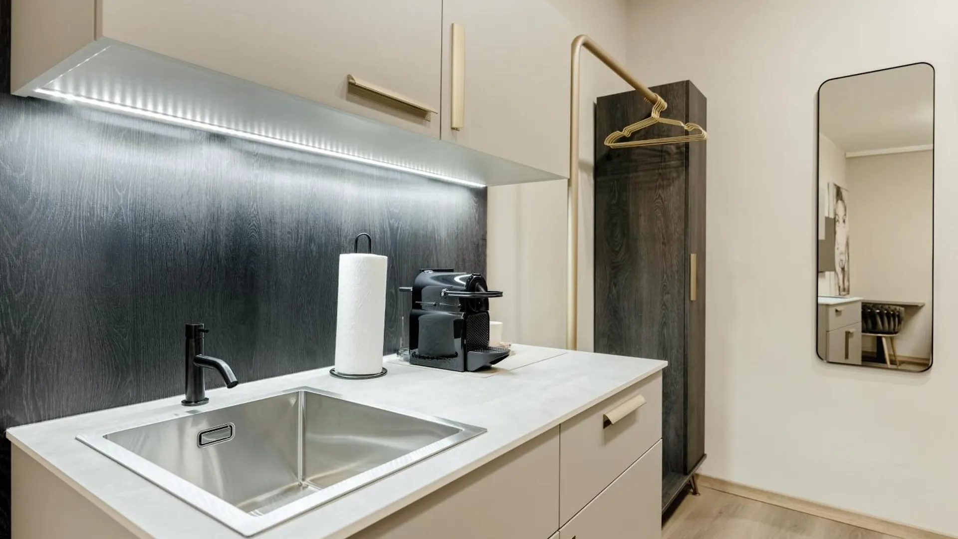 Aparthotel Lavilo Main Square Graz