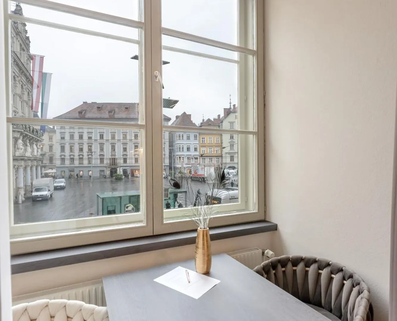 Aparthotel Lavilo Main Square Graz 0*,