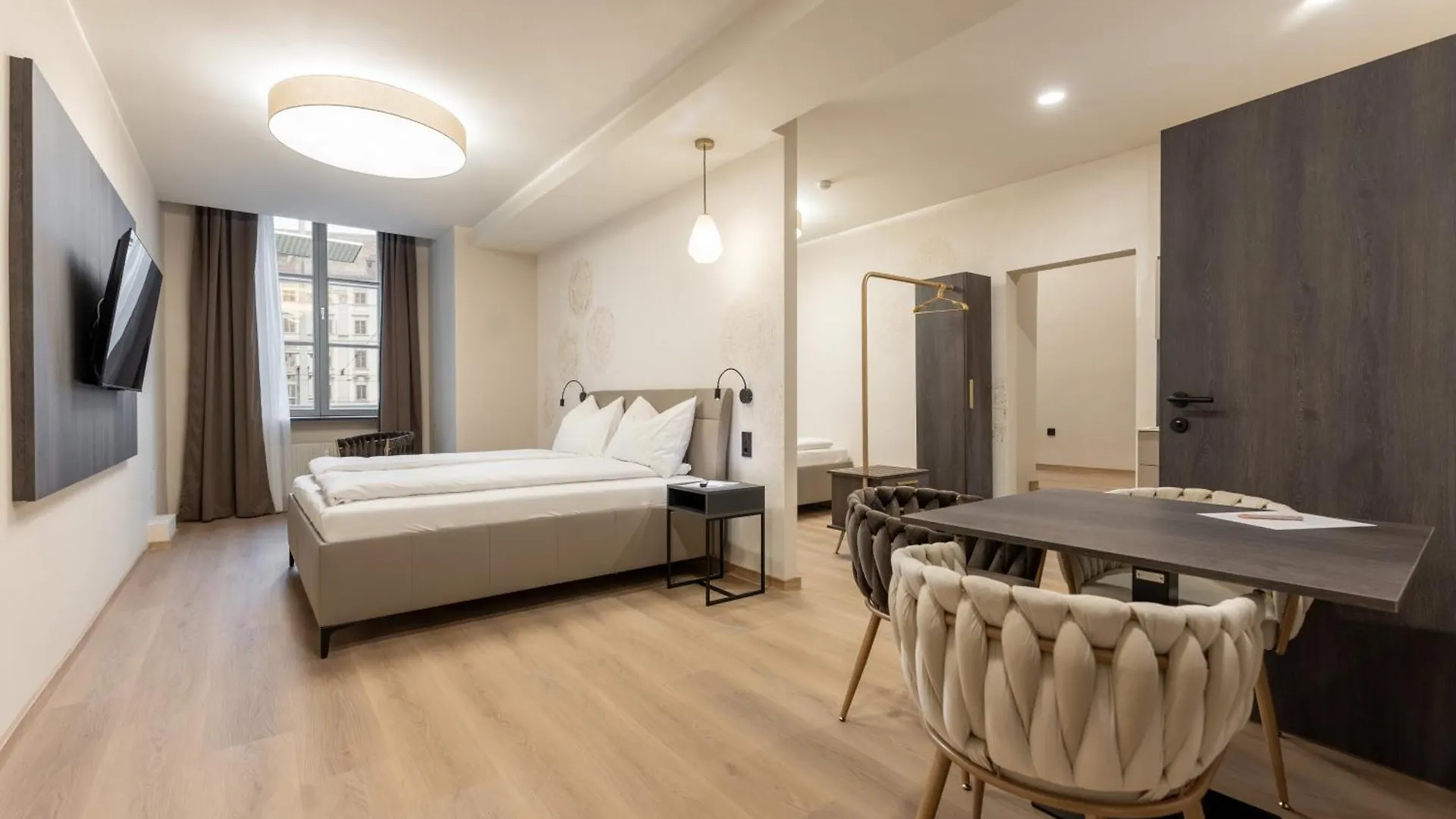 Aparthotel Lavilo Main Square Graz