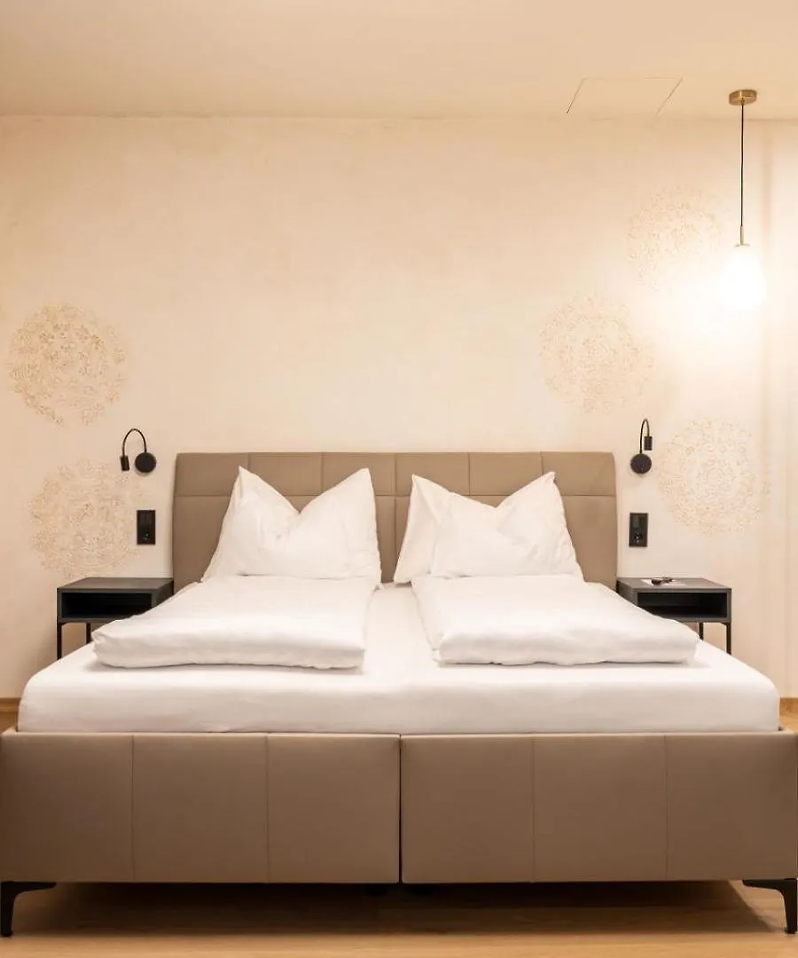 Aparthotel Lavilo Main Square Graz